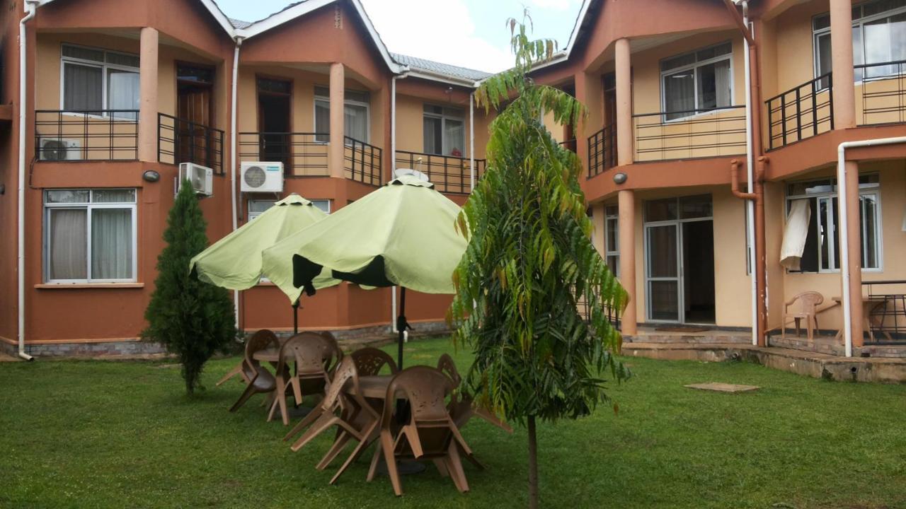 Westcliff Hotel Lira Exterior foto
